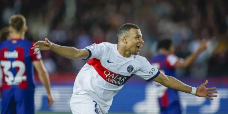 Kylian Mbappe tỏa sáng với cú hattrick giúp PSG vô địch